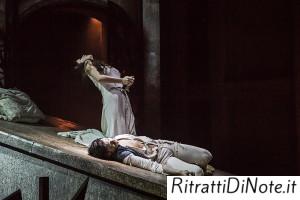 Romeo e Giuletta muoiono Ph Luigi Maffettone