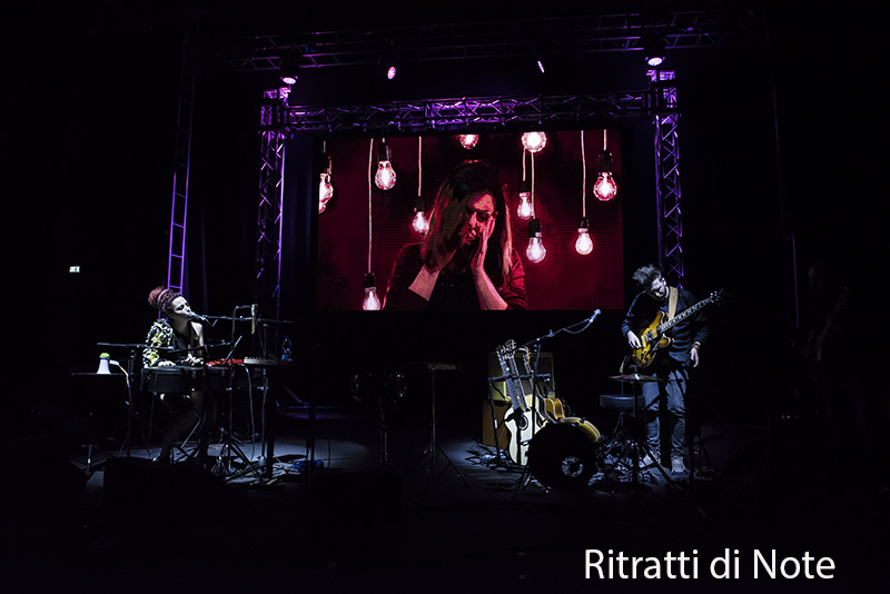 Daiana Lou live -Roma ph Maria Luisa Avella